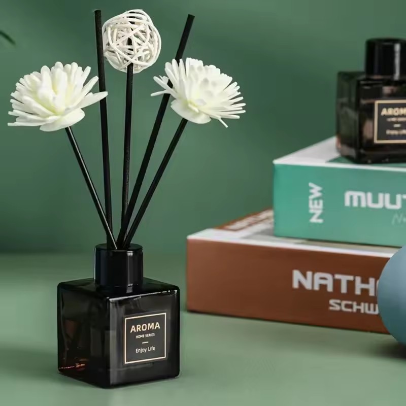 ホットセール 50ml フレームレスリードディフューザーオイ - Home Fragrance Stick のレビューと価格
