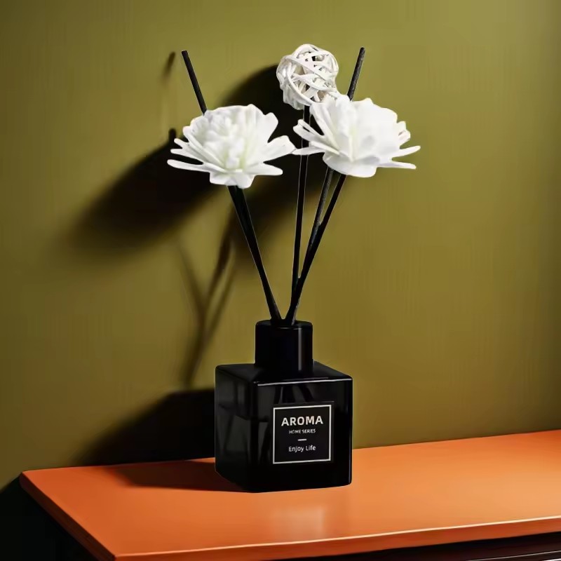 ホットセール 50ml フレームレスリードディフューザーオイ - Home Fragrance Stick のレビューと価格